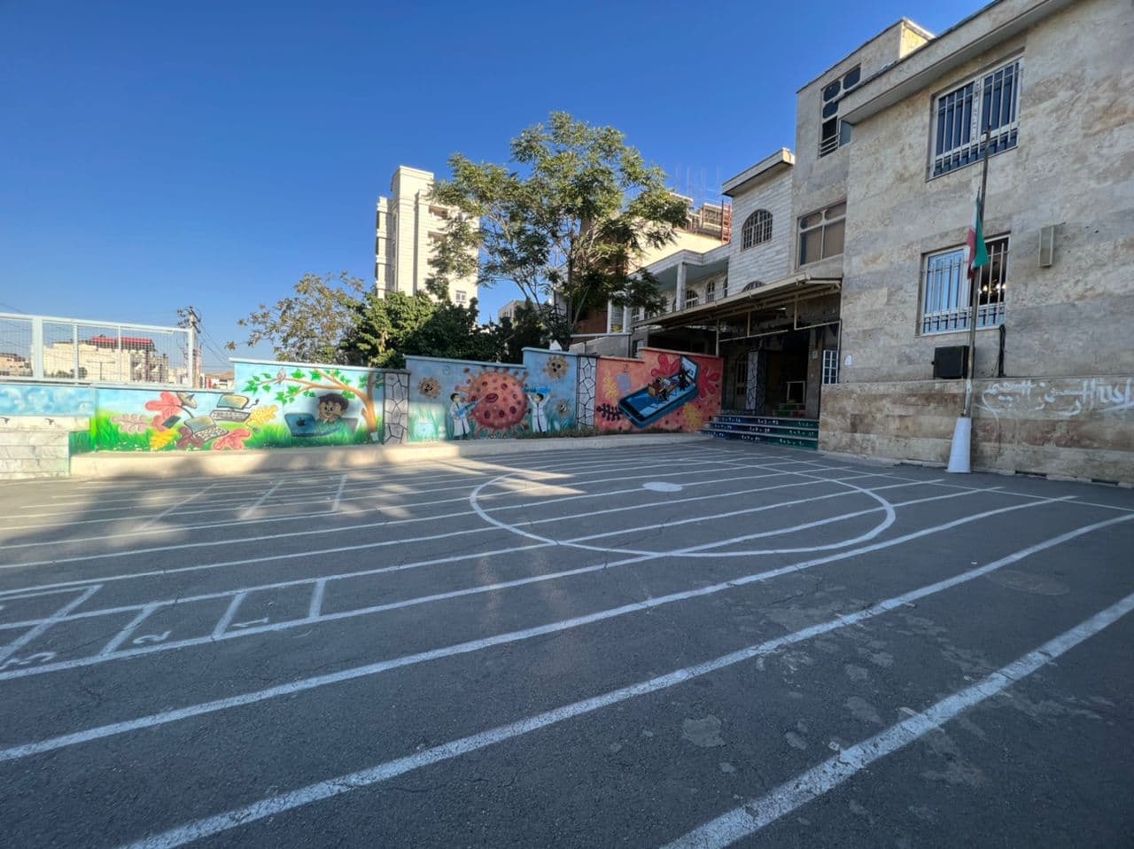 فضای دبستان .